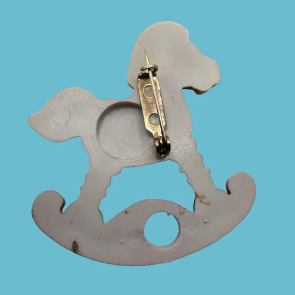 Vintage Rocking Horse Brooch Christmas Holiday Pin - Picture 2 of 3